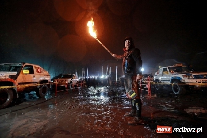 Zdjęcie w galerii na portalu naszraciborz.pl: Miał być Classic, a wyszedł Hardcore! Wyjątkowo ekstremalny Runmageddon szalał na hałdach w Zabrzu  wiadomości z regionu
