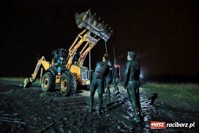 Zdjęcie w galerii na portalu naszraciborz.pl: Miał być Classic, a wyszedł Hardcore! Wyjątkowo ekstremalny Runmageddon szalał na hałdach w Zabrzu  wiadomości z regionu