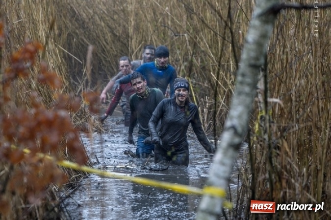 Zdjęcie w galerii na portalu naszraciborz.pl: Miał być Classic, a wyszedł Hardcore! Wyjątkowo ekstremalny Runmageddon szalał na hałdach w Zabrzu  wiadomości z regionu