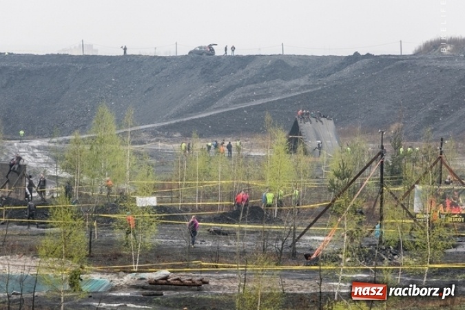 Zdjęcie w galerii na portalu naszraciborz.pl: Miał być Classic, a wyszedł Hardcore! Wyjątkowo ekstremalny Runmageddon szalał na hałdach w Zabrzu  wiadomości z regionu