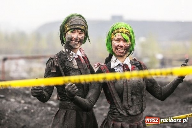 Zdjęcie w galerii na portalu naszraciborz.pl: Miał być Classic, a wyszedł Hardcore! Wyjątkowo ekstremalny Runmageddon szalał na hałdach w Zabrzu  wiadomości z regionu