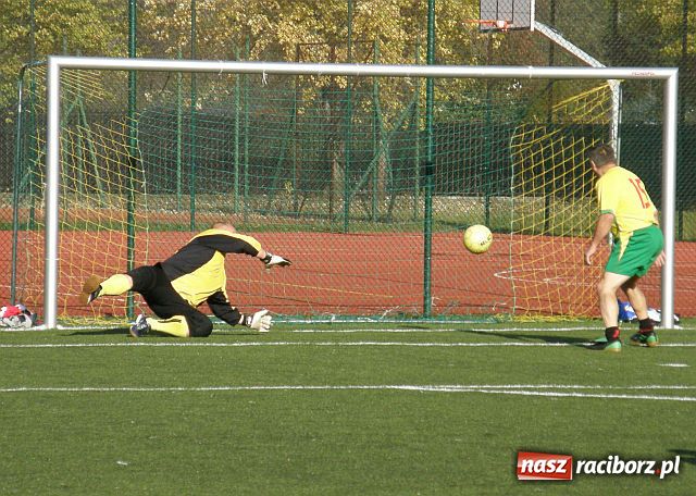 Zdjęcie w galerii na portalu naszraciborz.pl: Pierwsze koty za płoty wiadomości z regionu