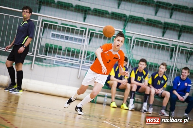 Zdjęcie w galerii na portalu naszraciborz.pl: Finały Miejskie Szkół Gimnazjalnych w Piłce Ręcznej Chłopców wiadomości z regionu