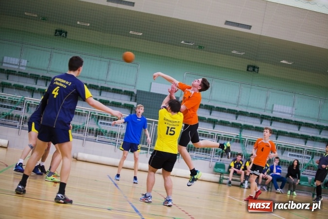 Zdjęcie w galerii na portalu naszraciborz.pl: Finały Miejskie Szkół Gimnazjalnych w Piłce Ręcznej Chłopców wiadomości z regionu