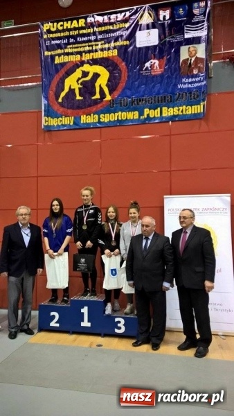 Zdjęcie w galerii na portalu naszraciborz.pl: Złote Duksa i Sperka, srebrna Walerzak. Sukcesy zapaśniczek MKZ Unia wiadomości z regionu