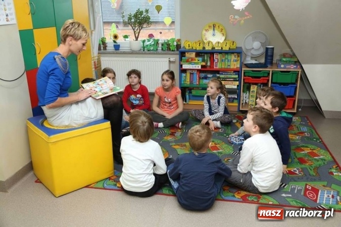 Zdjęcie w galerii na portalu naszraciborz.pl: Raciborskie szkoły podstawowe czekają na pierwszaków!  wiadomości z regionu