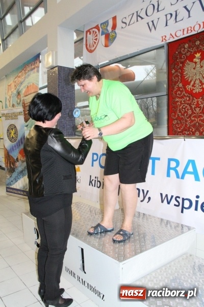 Zdjęcie w galerii na portalu naszraciborz.pl: Pływanie. Historyczny sukces uczniów Szkoły Podstawowej nr 15. GMS szósty  wiadomości z regionu