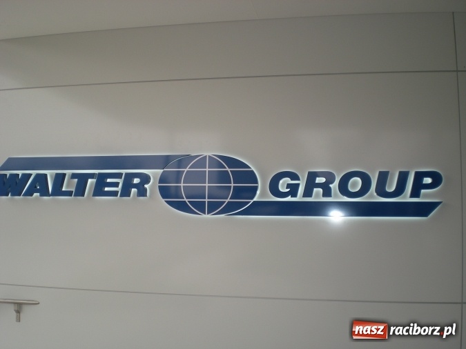 Zdjęcie w galerii na portalu naszraciborz.pl: Ekonomiści, logistycy i spedytorzy z wizytą w austriackiej firmie logistycznej LKW Walter  wiadomości z regionu