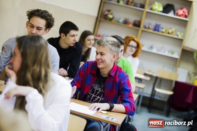 Zdjęcie w galerii na portalu naszraciborz.pl: II LO - konkurs matematyczny pogranicza WYNIKI wiadomości z regionu