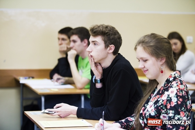 Zdjęcie w galerii na portalu naszraciborz.pl: II LO - konkurs matematyczny pogranicza WYNIKI wiadomości z regionu