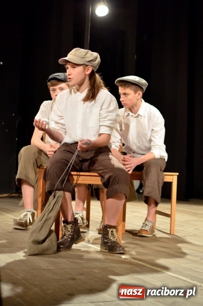 Zdjęcie w galerii na portalu naszraciborz.pl: Teatr Tetraedr laureatem na Ogólnopolskim Festiwalu Teatralnym Blackout w Wołominie  wiadomości z regionu