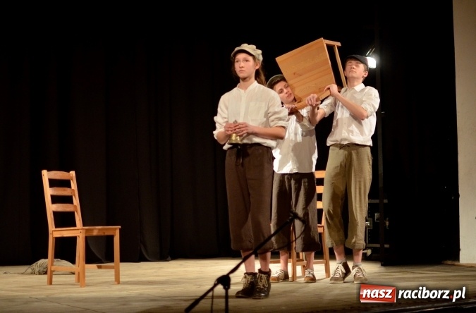 Zdjęcie w galerii na portalu naszraciborz.pl: Teatr Tetraedr laureatem na Ogólnopolskim Festiwalu Teatralnym Blackout w Wołominie  wiadomości z regionu