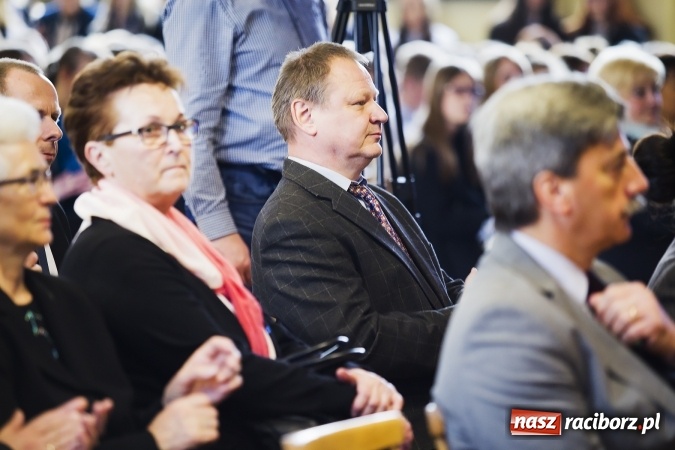 Zdjęcie w galerii na portalu naszraciborz.pl: W CKZiU nr 1 obchodzono święto Patrona wiadomości z regionu