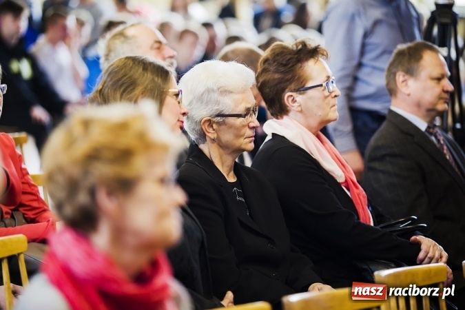Zdjęcie w galerii na portalu naszraciborz.pl: W CKZiU nr 1 obchodzono święto Patrona wiadomości z regionu