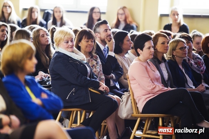 Zdjęcie w galerii na portalu naszraciborz.pl: W CKZiU nr 1 obchodzono święto Patrona wiadomości z regionu