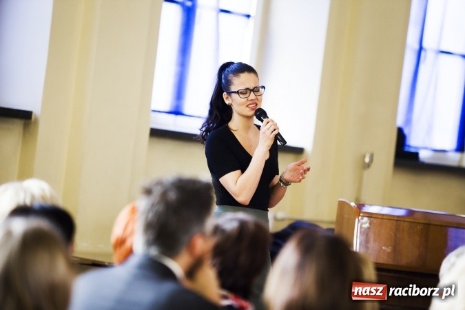 Zdjęcie w galerii na portalu naszraciborz.pl: W CKZiU nr 1 obchodzono święto Patrona wiadomości z regionu