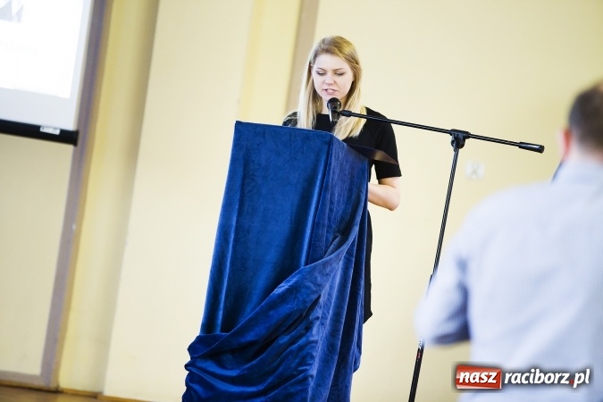 Zdjęcie w galerii na portalu naszraciborz.pl: W CKZiU nr 1 obchodzono święto Patrona wiadomości z regionu