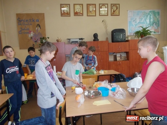 Zdjęcie w galerii na portalu naszraciborz.pl: Światowy Dzień Zdrowia w Szkole Podstawowej nr 4 wiadomości z regionu