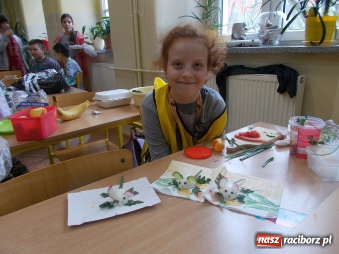 Zdjęcie w galerii na portalu naszraciborz.pl: Światowy Dzień Zdrowia w Szkole Podstawowej nr 4 wiadomości z regionu