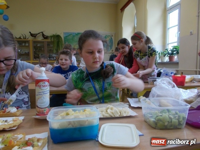 Zdjęcie w galerii na portalu naszraciborz.pl: Światowy Dzień Zdrowia w Szkole Podstawowej nr 4 wiadomości z regionu