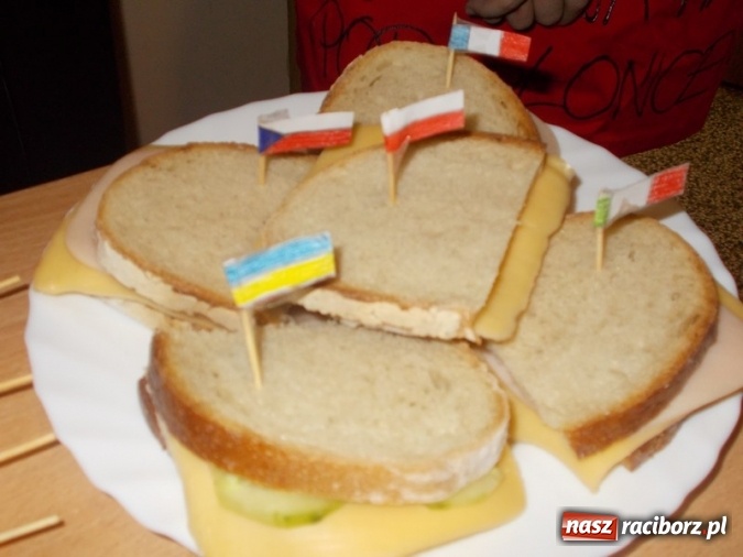 Zdjęcie w galerii na portalu naszraciborz.pl: Światowy Dzień Zdrowia w Szkole Podstawowej nr 4 wiadomości z regionu