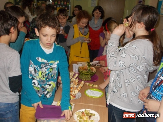 Zdjęcie w galerii na portalu naszraciborz.pl: Światowy Dzień Zdrowia w Szkole Podstawowej nr 4 wiadomości z regionu