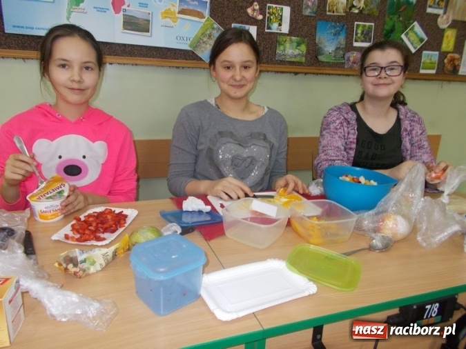 Zdjęcie w galerii na portalu naszraciborz.pl: Światowy Dzień Zdrowia w Szkole Podstawowej nr 4 wiadomości z regionu