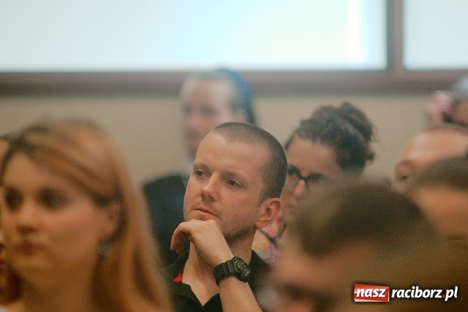 Zdjęcie w galerii na portalu naszraciborz.pl: Wychowawcze aspekty sportu - konferencja na Zamku Piastowskim w Raciborzu wiadomości z regionu