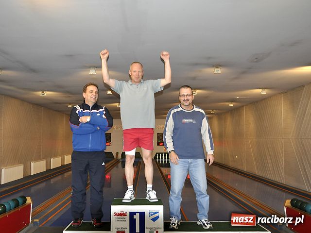 Zdjęcie w galerii na portalu naszraciborz.pl: Transgraniczny Turniej w Kręglach wiadomości z regionu