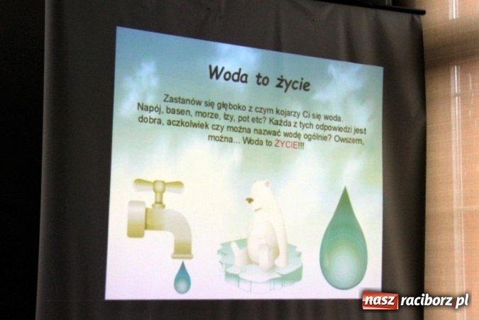 Zdjęcie w galerii na portalu naszraciborz.pl: Dzień Ziemi w Gimnazjum nr 5. Temat: woda = życie  wiadomości z regionu