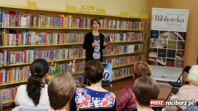 Zdjęcie w galerii na portalu naszraciborz.pl: Co czytać wiosną?, czyli wiosenny przegląd nowości z dr Anną Marchewką  wiadomości z regionu