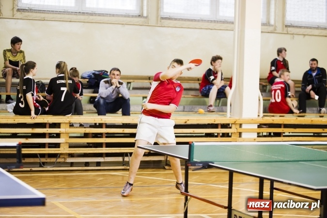 Zdjęcie w galerii na portalu naszraciborz.pl: Szonowice i Krzanowice drużynowymi mistrzami powiatu w tenisie stołowym  wiadomości z regionu