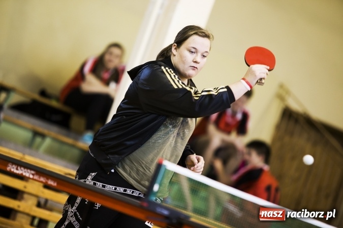 Zdjęcie w galerii na portalu naszraciborz.pl: Szonowice i Krzanowice drużynowymi mistrzami powiatu w tenisie stołowym  wiadomości z regionu