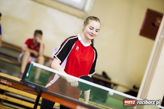 Zdjęcie w galerii na portalu naszraciborz.pl: Szonowice i Krzanowice drużynowymi mistrzami powiatu w tenisie stołowym  wiadomości z regionu