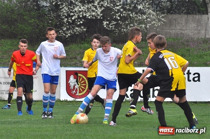 Zdjęcie w galerii na portalu naszraciborz.pl: Młodzi Unici przegrali z Ruchem wiadomości z regionu