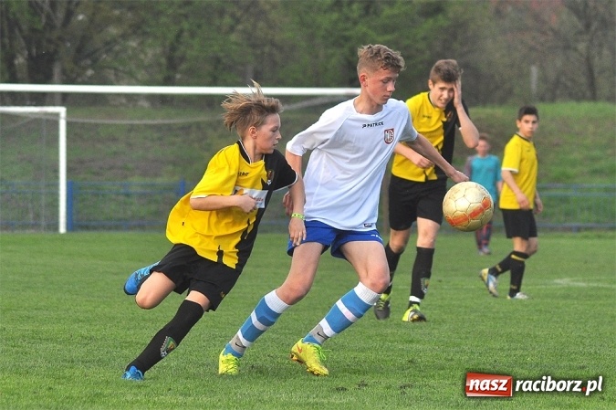 Zdjęcie w galerii na portalu naszraciborz.pl: Młodzi Unici przegrali z Ruchem wiadomości z regionu
