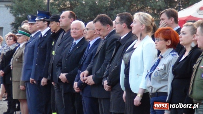 Zdjęcie w galerii na portalu naszraciborz.pl: Międzynarodowy Dzień Pamięci Ofiar Katynia. Apel Poległych w Kuźni Raciborskiej wiadomości z regionu