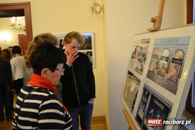 Zdjęcie w galerii na portalu naszraciborz.pl: Życie nie może odbyć się bez Ciebie – wystawa plakatu uczniów Ekonomika na zamku  wiadomości z regionu