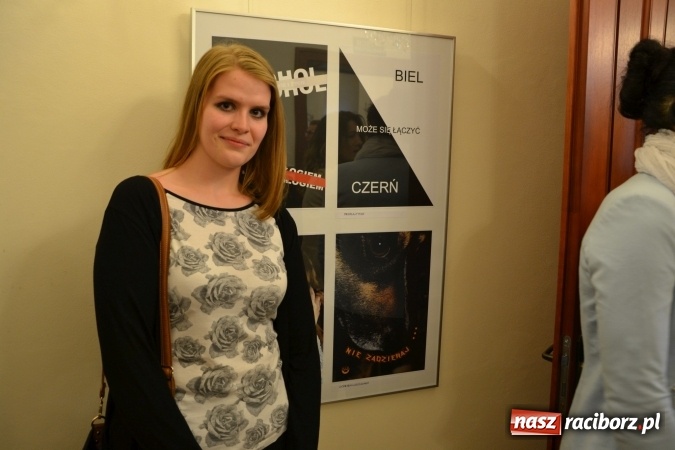 Zdjęcie w galerii na portalu naszraciborz.pl: Życie nie może odbyć się bez Ciebie – wystawa plakatu uczniów Ekonomika na zamku  wiadomości z regionu