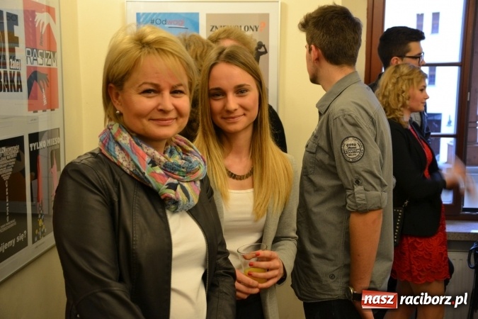 Zdjęcie w galerii na portalu naszraciborz.pl: Życie nie może odbyć się bez Ciebie – wystawa plakatu uczniów Ekonomika na zamku  wiadomości z regionu