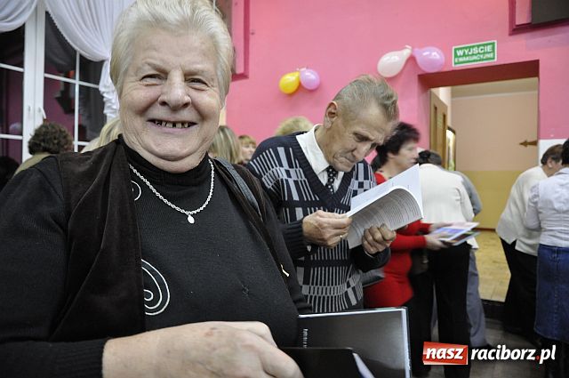 Zdjęcie w galerii na portalu naszraciborz.pl: Promocja książek o KRZANOWICACH wiadomości z regionu