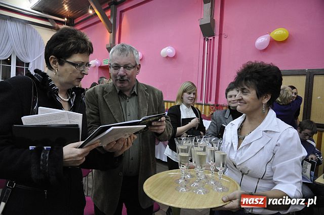 Zdjęcie w galerii na portalu naszraciborz.pl: Promocja książek o KRZANOWICACH wiadomości z regionu