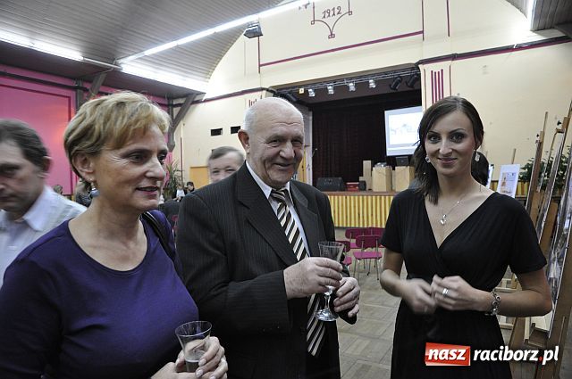 Zdjęcie w galerii na portalu naszraciborz.pl: Promocja książek o KRZANOWICACH wiadomości z regionu