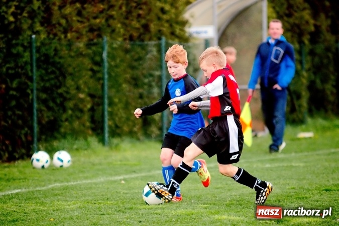 Zdjęcie w galerii na portalu naszraciborz.pl: Młodziki: Derby Raciborza dla Studziennej wiadomości z regionu