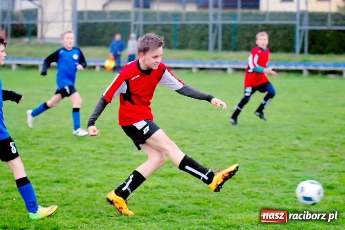 Zdjęcie w galerii na portalu naszraciborz.pl: Młodziki: Derby Raciborza dla Studziennej wiadomości z regionu