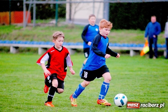 Zdjęcie w galerii na portalu naszraciborz.pl: Młodziki: Derby Raciborza dla Studziennej wiadomości z regionu
