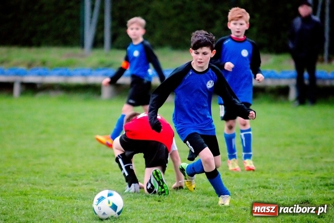 Zdjęcie w galerii na portalu naszraciborz.pl: Młodziki: Derby Raciborza dla Studziennej wiadomości z regionu