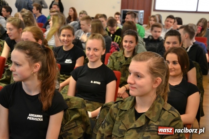 Zdjęcie w galerii na portalu naszraciborz.pl: 7. Przegląd filmowy Echa Katynia za nami  wiadomości z regionu