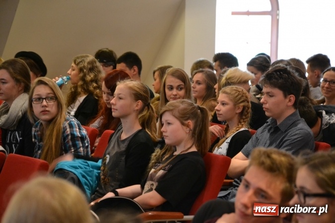 Zdjęcie w galerii na portalu naszraciborz.pl: 7. Przegląd filmowy Echa Katynia za nami  wiadomości z regionu