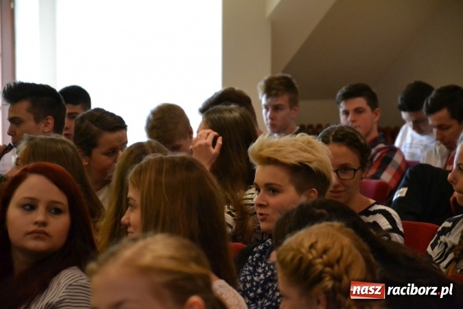 Zdjęcie w galerii na portalu naszraciborz.pl: 7. Przegląd filmowy Echa Katynia za nami  wiadomości z regionu